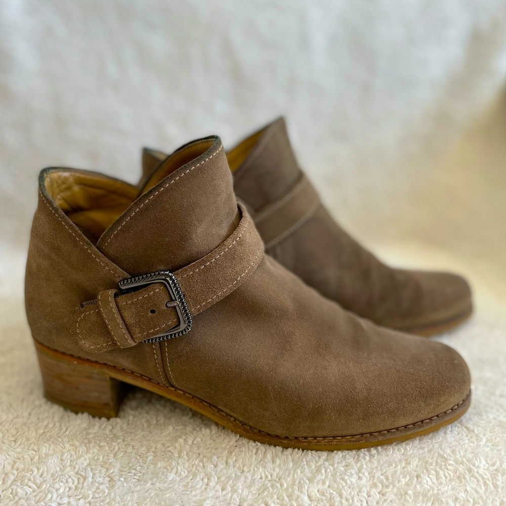 Stuart Weitzman Tan Ankle Boot - Size 7.5